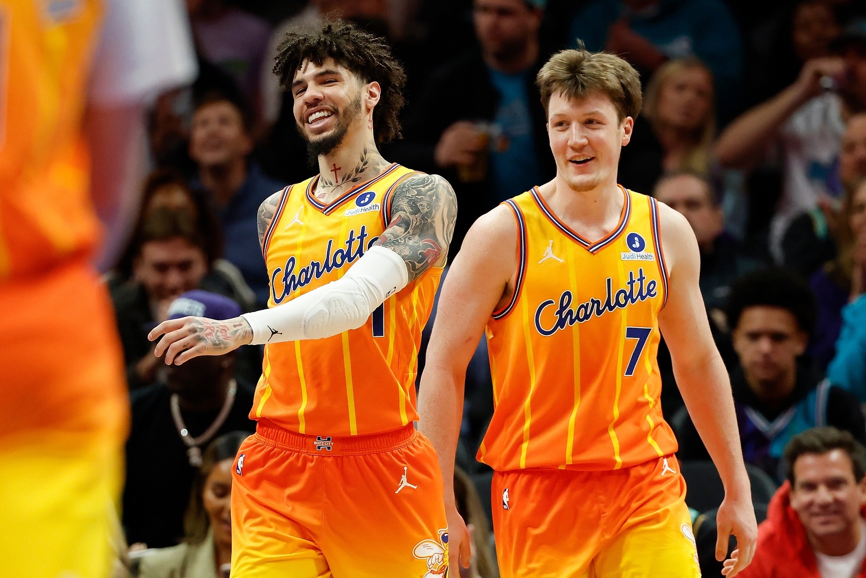 赛季至今四人投进200+记三分：克尼佩尔、马克西、三球、吉莱斯皮